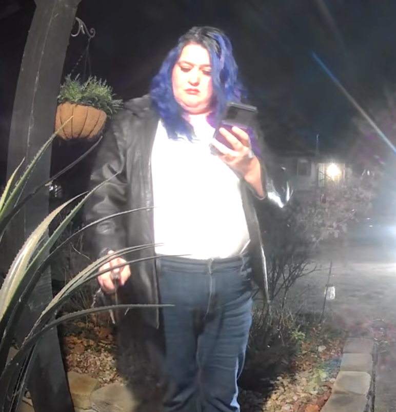 Doorbell cam captures Kentucky DoorDash driver pepper-spraying food